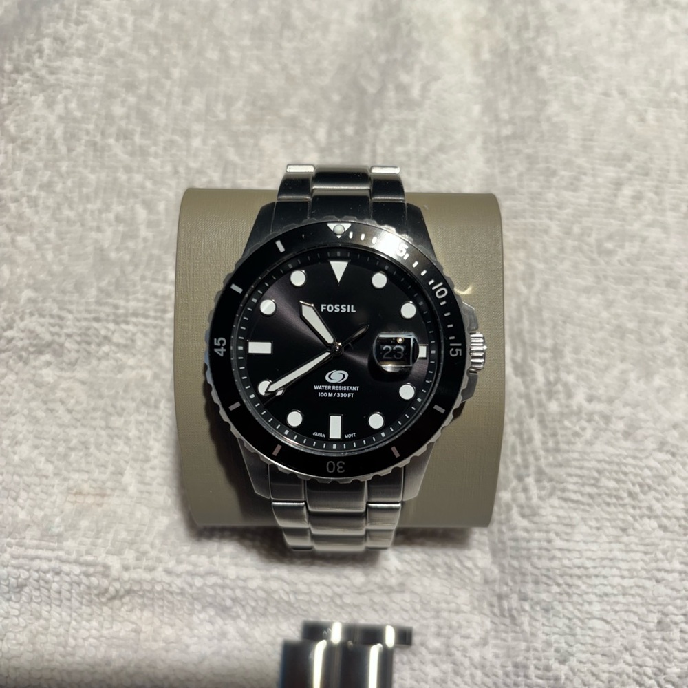 Fossil Black and Silver Watch